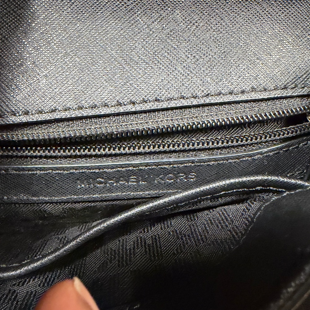Michael Kors small crossbody purse - Picture 7 of 16
